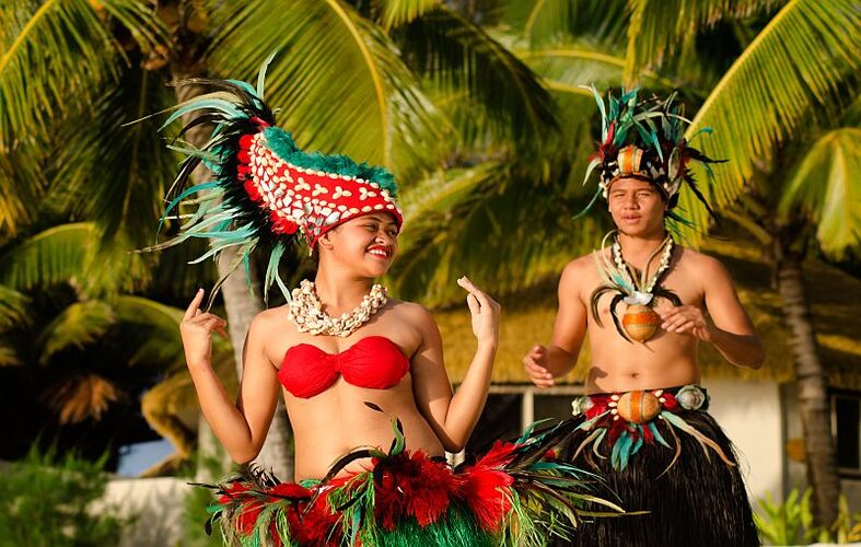 Taniec polinezyjczyków