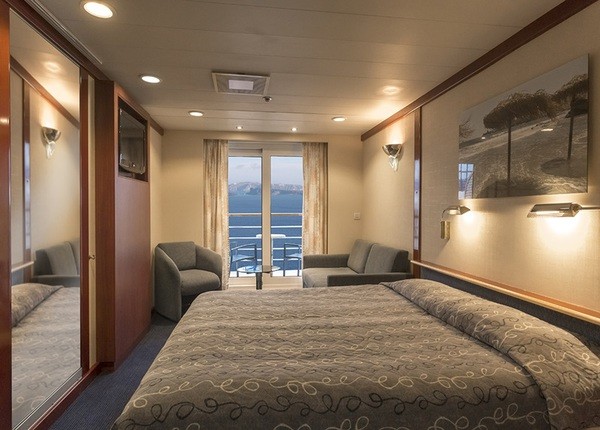 Junior Balcony Suite