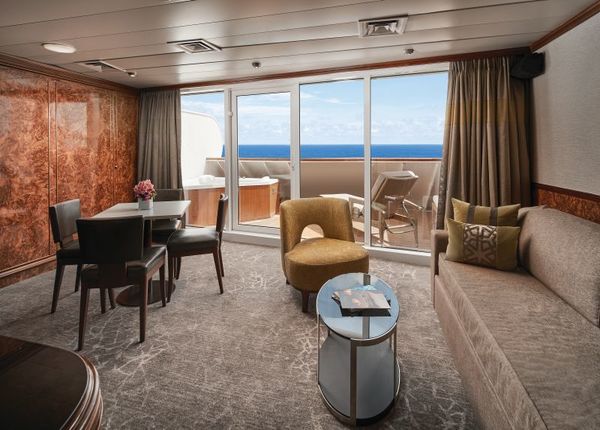 Owner's Suite z dużym balkonem i jacuzzi