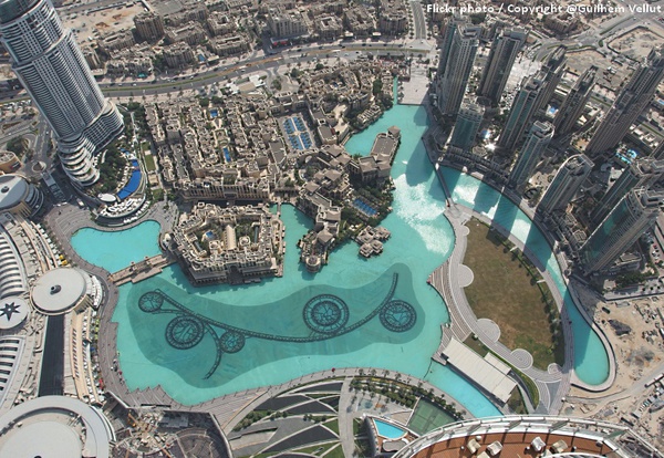 Wycieczka "Odkryj Dubaj" - Burj Khalifa - Dubai Aquarium & Underwater Zoo - pokaz fontann