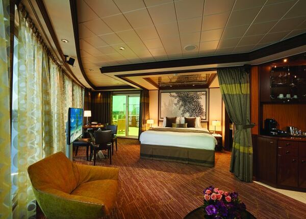 The Haven Deluxe Owner's Suite z dużym balkonem